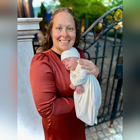 Meet your Posher, Sarah - Picture 2 of 16